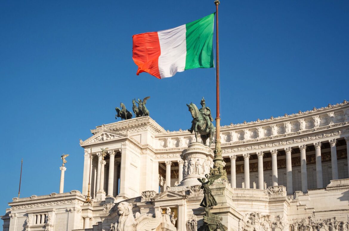 Politecnico di Milano ve La Sapienza Karşılaştırması: Hangi Üniversite Sizin İçin Daha Uygun?